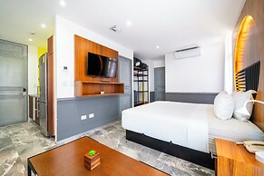 2 BR Condo - Rooftop Ocean View Joy 202