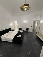 Four Rooms Luxury Suite