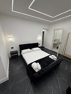 Four Rooms Luxury Suite