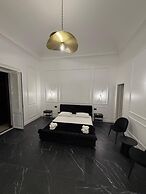 Four Rooms Luxury Suite