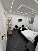 Four Rooms Luxury Suite