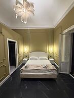 Four Rooms Luxury Suite