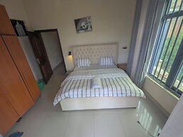 LUNARIS HOMES