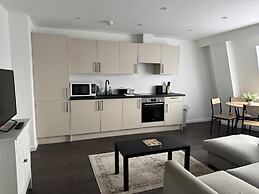 Contractor Accommodation, Swindon , Cheap Parking