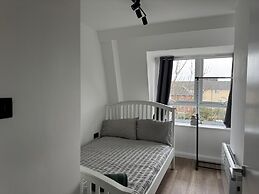 Contractor Accommodation, Swindon , Cheap Parking
