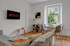 Stylish 2-bed Villa · Garden · Central Edinburgh