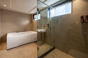 Fabhotel Lee Way