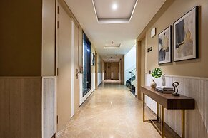 Fabhotel Lee Way