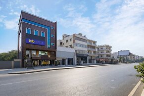 Fabhotel Lee Way