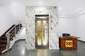 Fabhotel Glass Castle