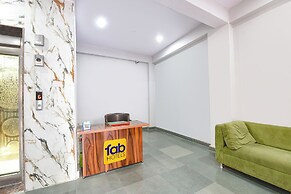 Fabhotel Glass Castle