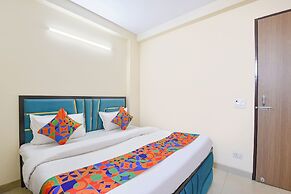 Fabhotel Glass Castle
