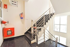 Fabhotel Golden Sapphire