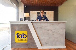 Fabhotel Golden Sapphire