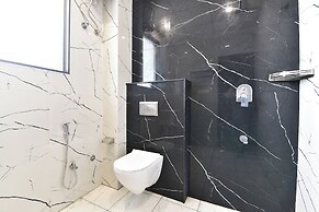 Fabhotel Golden Sapphire