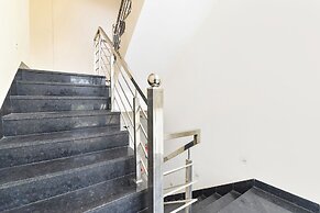 Fabhotel Golden Sapphire