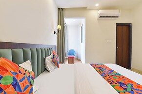 Fabhotel Golden Sapphire