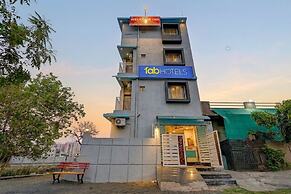 Fabhotel Welcome Inn Besa
