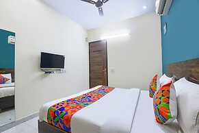 FabHotel Royal Hotel Galleria