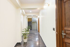 Fabhotel Four Season