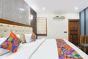 Fabhotel Four Season