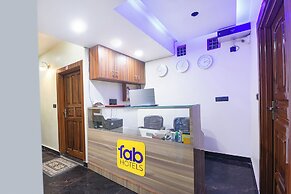 Fabhotel Four Season