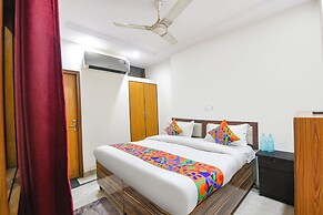 Fabhotel Grand