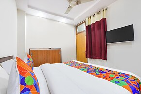 Fabhotel Grand