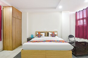 Fabhotel Grand