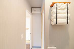 Sunshine Inn 456