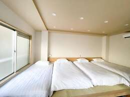 Sunshine Inn 456