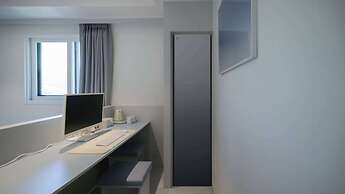 THE M HOTEL
