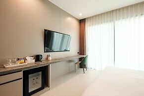 AFTER RAIN HOTEL