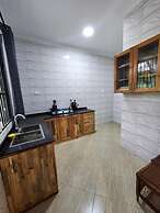 Pembeni River House