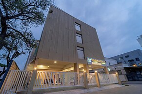 Treebo Premium Cachet Suites