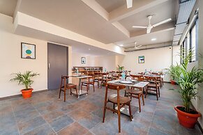 Treebo Premium Cachet Suites