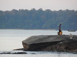 Tasvir Lagoon Retreat