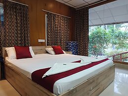 Tasvir Lagoon Retreat