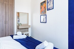 Whispering Palms 1-BR Apt. By Finikoudes Beach