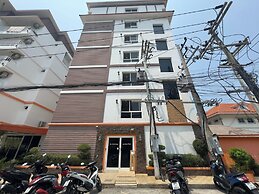 Modern Pool-view Studio With Balcony - Nordic Vip3, Pratumnak Hill