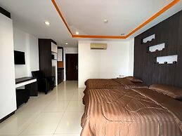 Modern Pool-view Studio With Balcony - Nordic Vip3, Pratumnak Hill