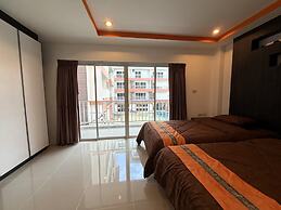 Pool-view Studio With Balcony - Nordic VIP 3, Pratumnak