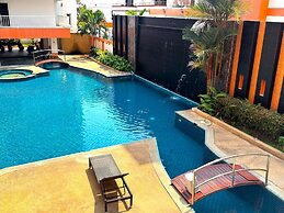Pool-view Studio With Balcony - Nordic VIP 3, Pratumnak