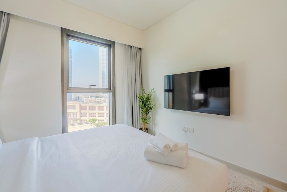 Burj Crown Residences - Downtown Dubai
