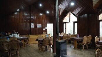 Tandi Sarai Huts