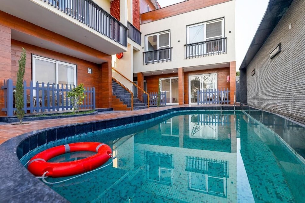 VanaSutra Resort By Alaya Stays