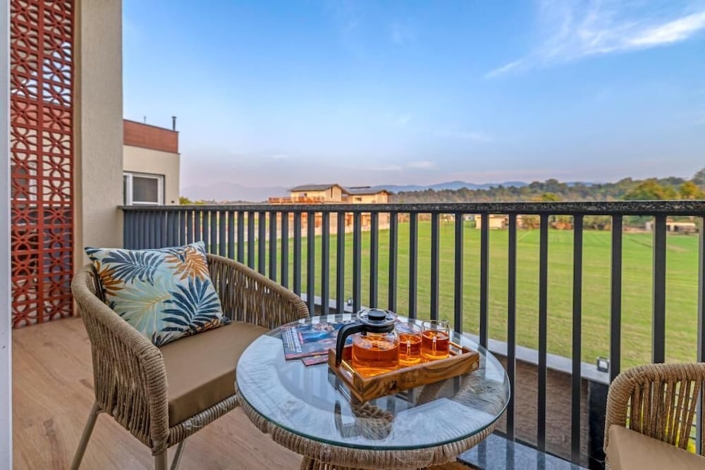 VanaSutra Resort By Alaya Stays