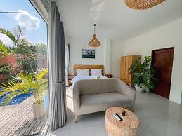 Canggu 1 BR Private Pool Villa Polly