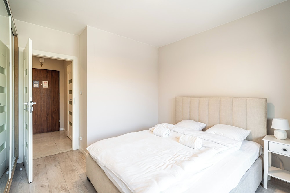 RentPlanet - Apartament Rydlówka
