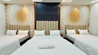 Hotel Om Mangalam Palace
